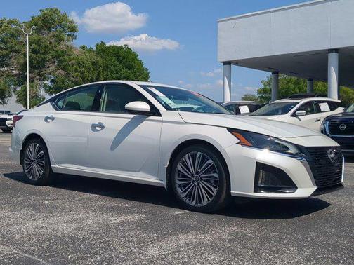 2024 Nissan Altima 2.5 SL