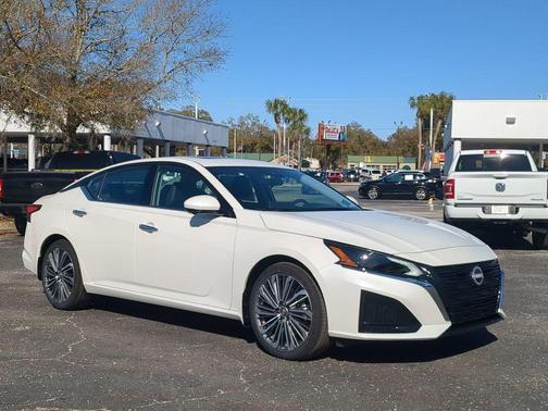 2025 Nissan Altima 2.5 SL