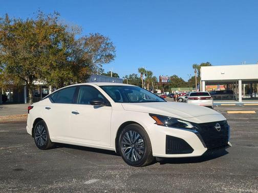 2025 Nissan Altima 2.5 SV