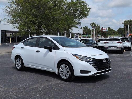 Fresh Powder 2025 Nissan Versa 1.6 S