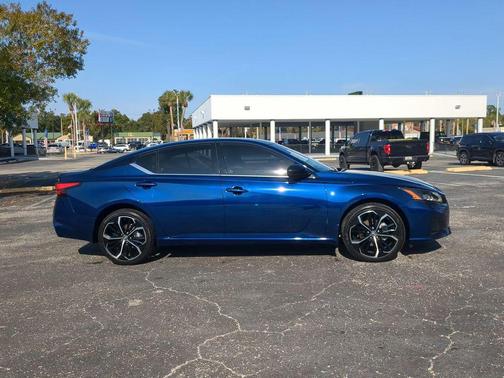 2024 Nissan Altima SR Intelligent AWD