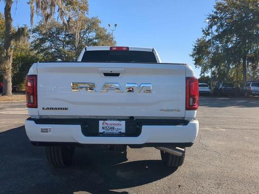 2026 RAM 2500 Laramie Crew Cab 4x4 6'4' Box