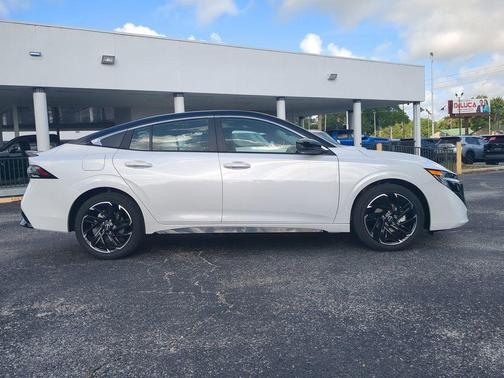 White / Black 2026 Nissan Sentra SR