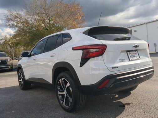 2025 Chevrolet Trax FWD 1RS