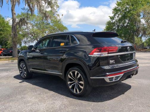 2023 Volkswagen Atlas Cross Sport 3.6L V6 SEL Premium R-Line