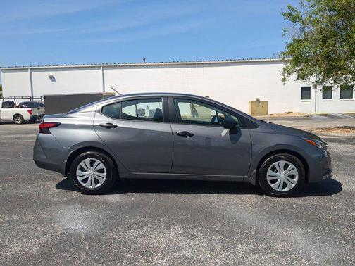 2025 Nissan Versa 1.6 S