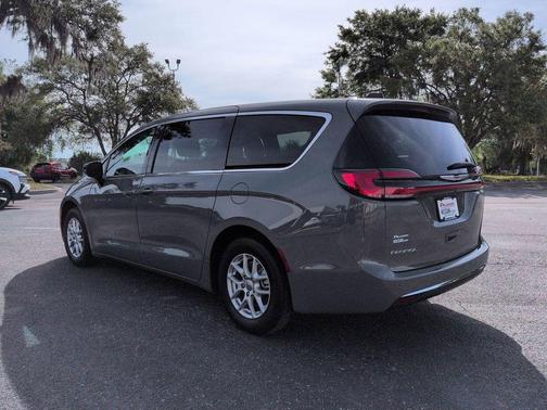 Ceramic Gray Clearcoat 2025 Chrysler Pacifica L