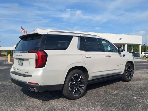 2025 GMC Yukon Denali