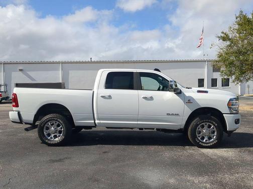 2024 RAM 2500 Laramie Crew Cab 4x4 6'4' Box