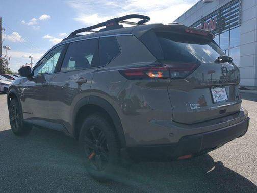2025 Nissan Rogue Rock Creek