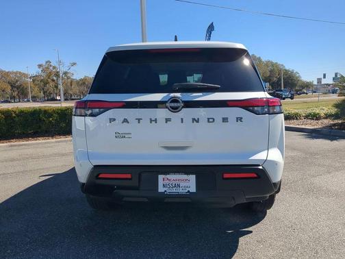 2026 Nissan Pathfinder S