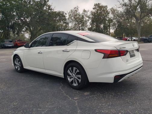 2025 Nissan Altima S FWD