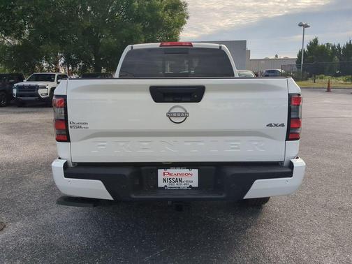 Glacier White 2026 Nissan Frontier SV