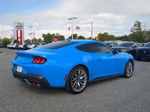 Grabber Blue Metallic 2024 Ford Mustang GT Premium