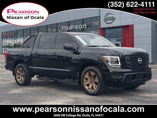 2024 Nissan Titan SV