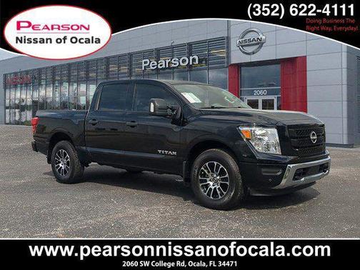 2024 Nissan Titan SV