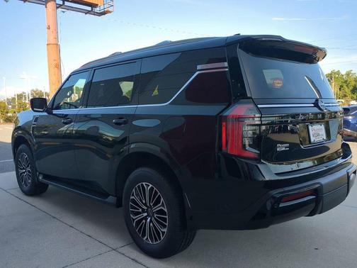 2025 Nissan Armada SL 2WD