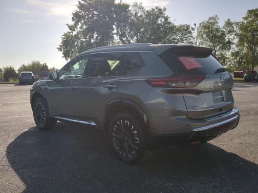 2025 Nissan Rogue Platinum