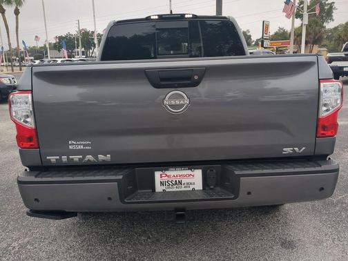 2024 Nissan Titan SV