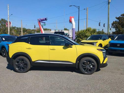 2026 Nissan Kicks SR