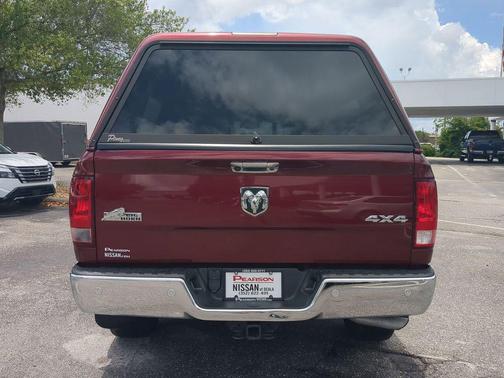 Delmonico Red Pearlcoat 2017 RAM 1500 Big Horn