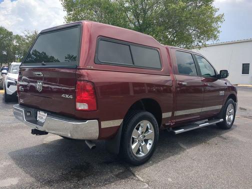 Delmonico Red Pearlcoat 2017 RAM 1500 Big Horn