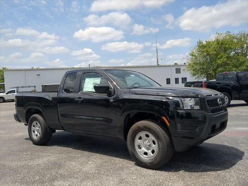 2025 Nissan Frontier S
