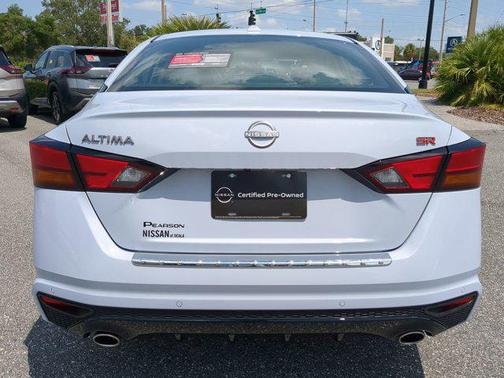 2023 Nissan Altima SR FWD
