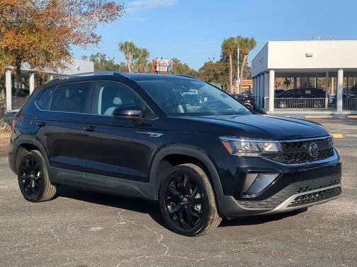 2024 Volkswagen Taos 1.5T SE