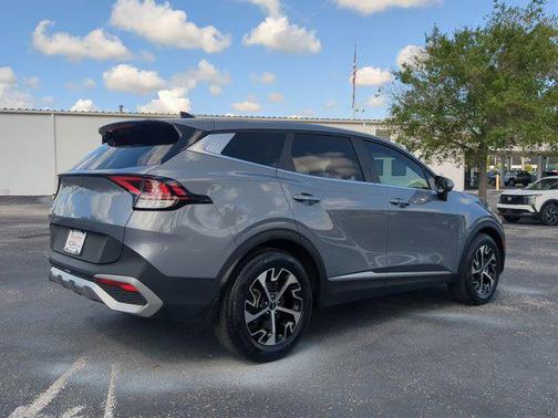 2024 Kia Sportage EX