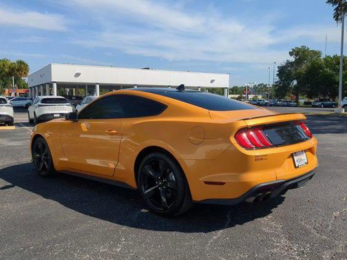 2022 Ford Mustang EcoBoost