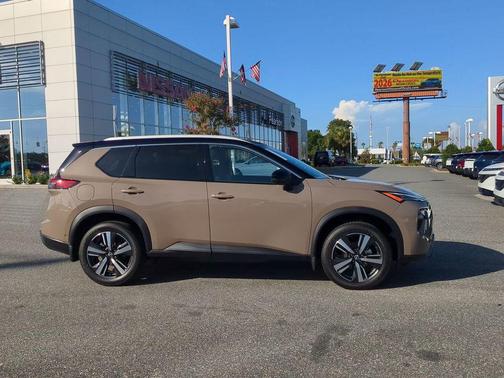 2025 Nissan Rogue SL