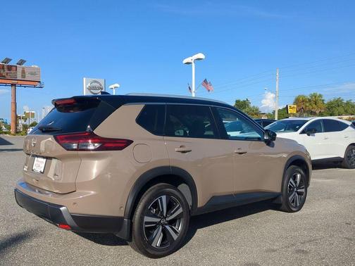 2025 Nissan Rogue SL