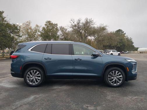 2025 Buick Enclave Preferred FWD
