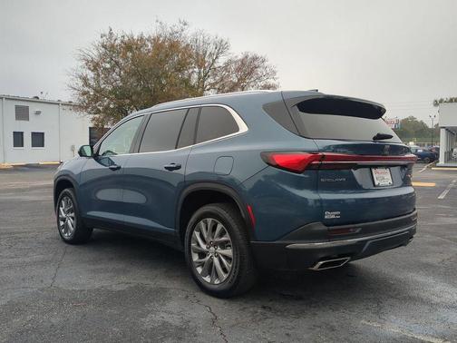 2025 Buick Enclave Preferred FWD