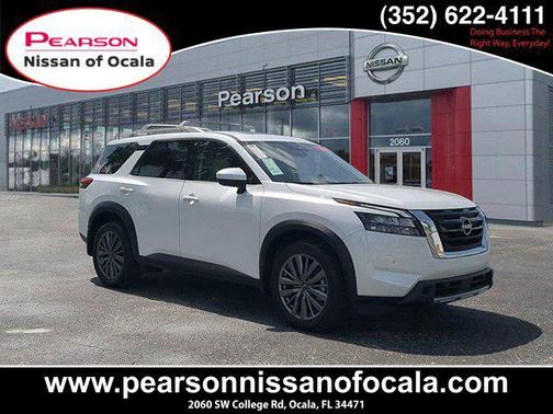 2025 Nissan Pathfinder SL 4WD