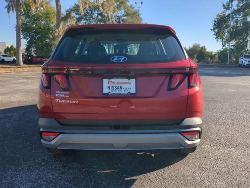 2025 Hyundai TUCSON SE