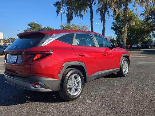 2025 Hyundai TUCSON SE