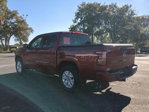 2023 Nissan Frontier SV