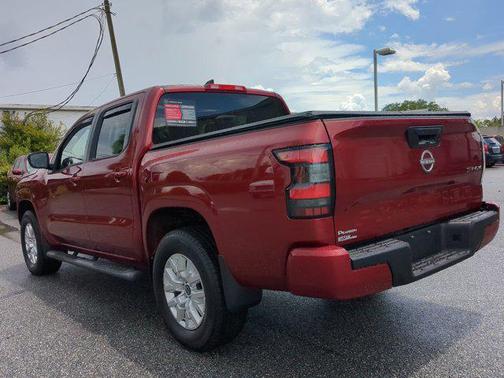 2023 Nissan Frontier SV