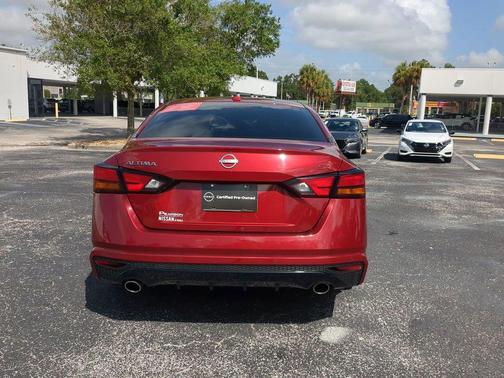 2024 Nissan Altima SR FWD