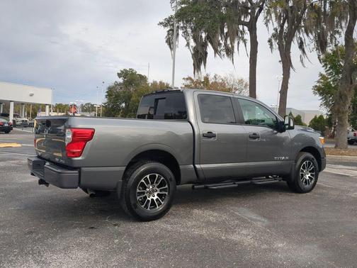 2024 Nissan Titan SV