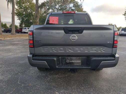 2024 Nissan Frontier SL