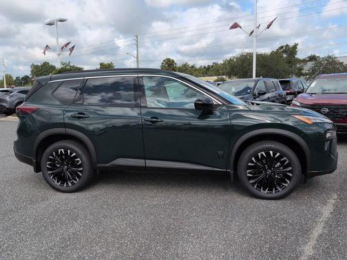 Obsidian Green 2026 Nissan Rogue Dark Armor