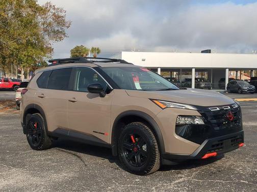 2025 Nissan Rogue Rock Creek