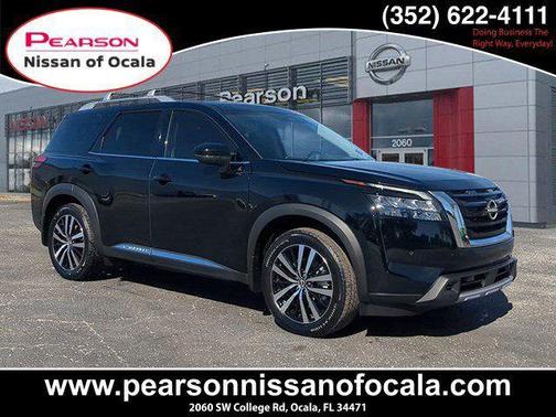 2025 Nissan Pathfinder Platinum FWD