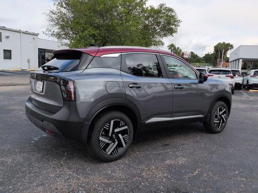 Gun Metallic 2026 Nissan Kicks SV
