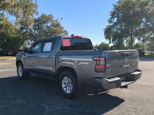 2024 Nissan Frontier SV