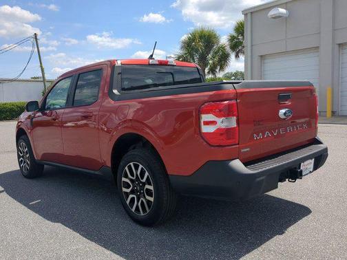 2023 Ford Maverick Lariat