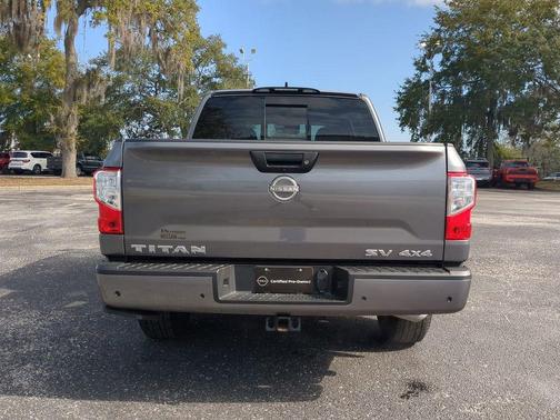 2024 Nissan Titan SV